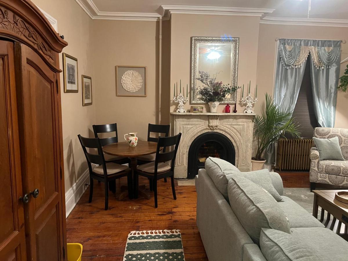 1 Bedroom Private Victorian Apt In Convenient City Location On 5 Acre, Sleeps 4 Poughkeepsie Bagian luar foto