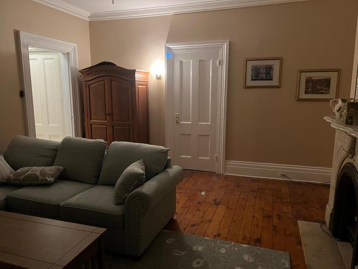 1 Bedroom Private Victorian Apt In Convenient City Location On 5 Acre, Sleeps 4 Poughkeepsie Bagian luar foto
